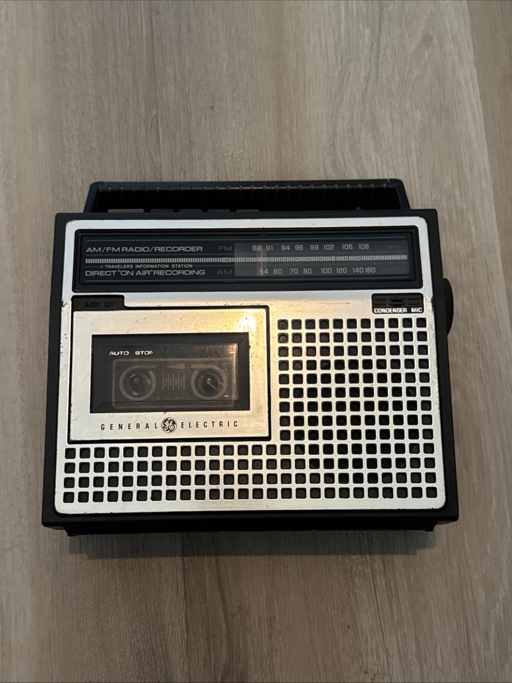G.E. Vintage Portable AM/FM Radio Cassette Recorder - Black & Silver